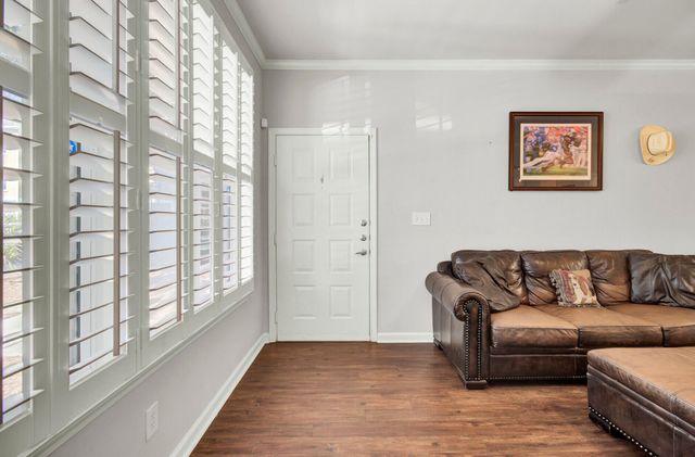 300 Bucksley Lane 104, Charleston, SC 29492