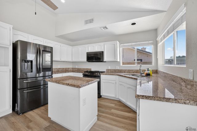 3582 W 14 Pl, Yuma, AZ 85364