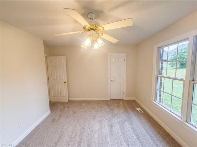 518 Wildwood Lane, Graham, NC 27253