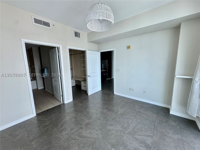 1945 S Ocean Dr 2311, Hallandale Beach, FL 33009