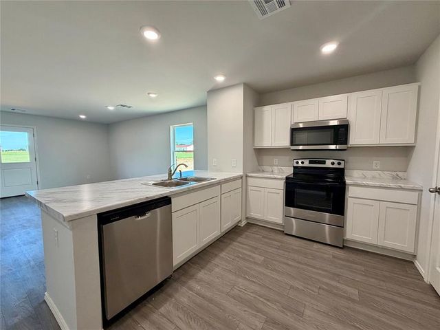 3915 NORTHRIDGE Road, Shawnee, OK 74804