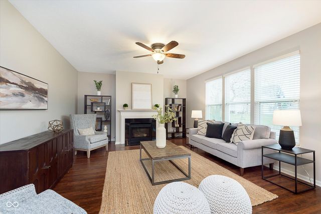 13872 Wendessa Drive, Fishers, IN 46038