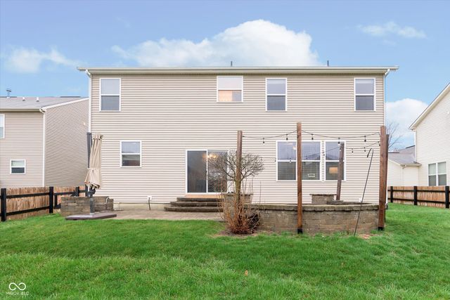 13872 Wendessa Drive, Fishers, IN 46038