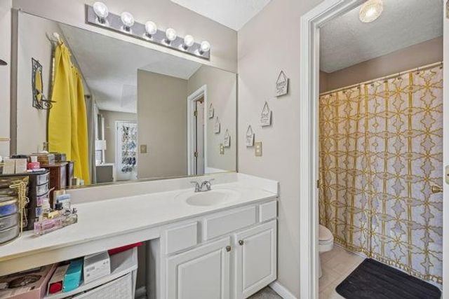 1835 Barrington Overlook NW, Marietta, GA 30066