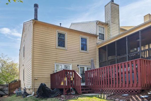 1835 Barrington Overlook NW, Marietta, GA 30066