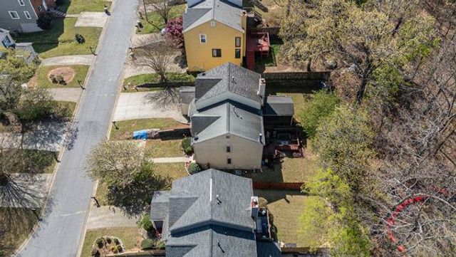 1835 Barrington Overlook NW, Marietta, GA 30066