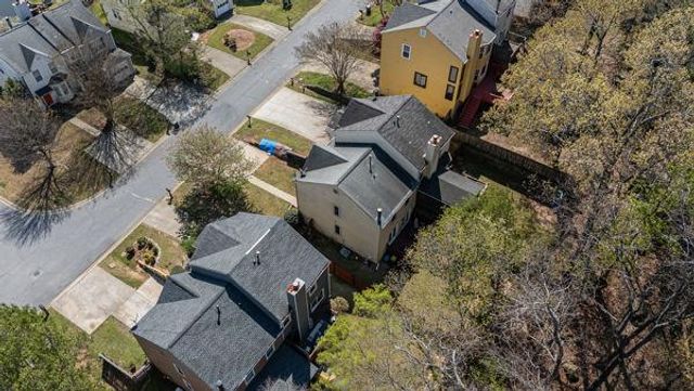 1835 Barrington Overlook NW, Marietta, GA 30066