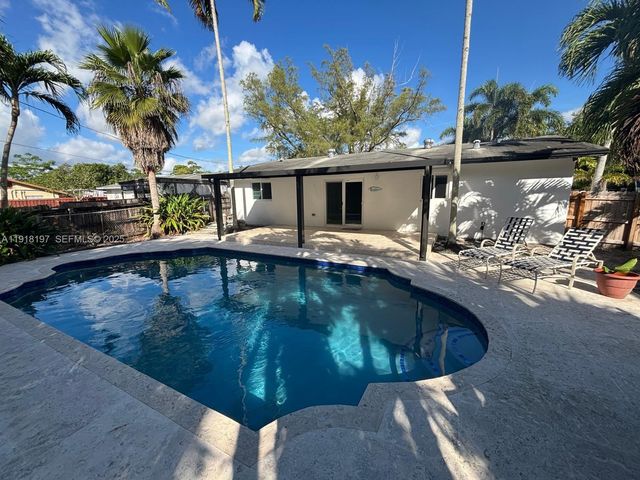 2900 SW 16th St, Fort Lauderdale, FL 33312