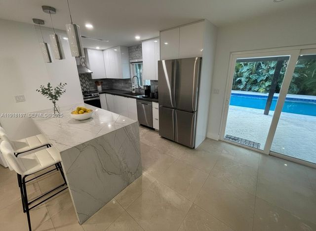 2900 SW 16th St, Fort Lauderdale, FL 33312