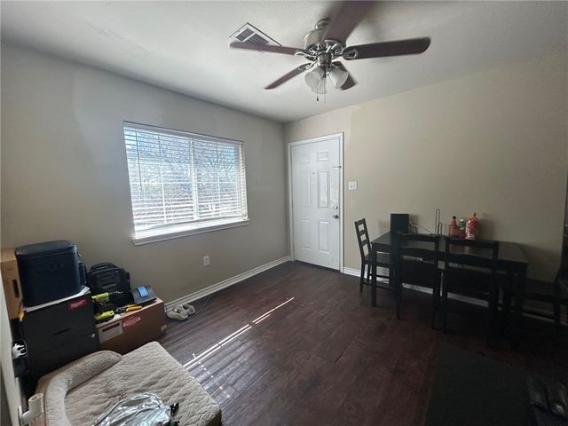 305 Ehlinger Drive D, Bryan, TX 77801