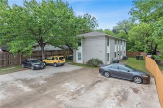 305 Ehlinger Drive D, Bryan, TX 77801