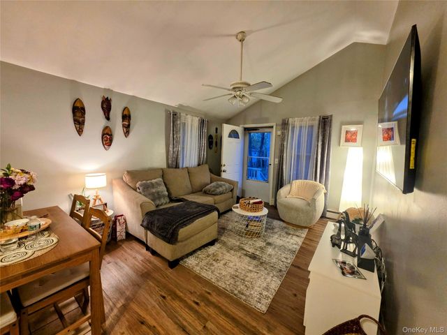 117 Maple Avenue, Flanders, NY 11901