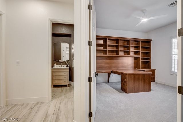 10721 BERINGER Drive, Las Vegas, NV 89144