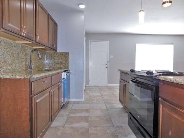 4937 Ward Drive, The Colony, TX 75056