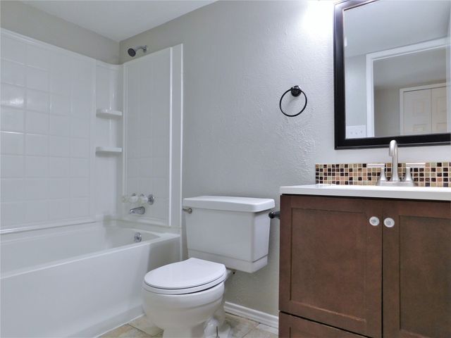 4937 Ward Drive, The Colony, TX 75056