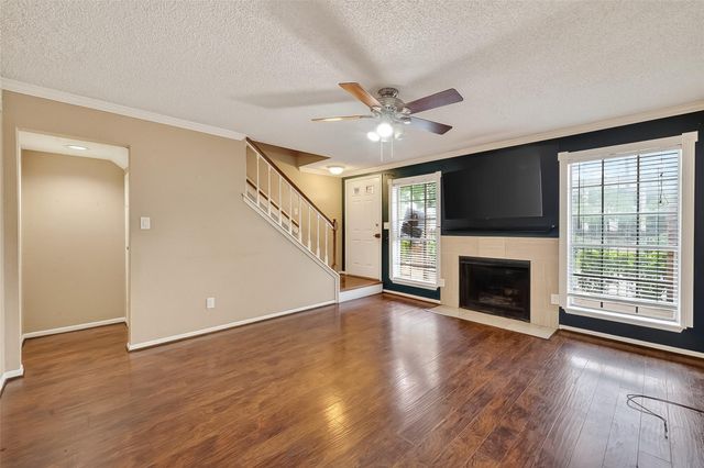 10615 Briar Forest Drive 802, Houston, TX 77042