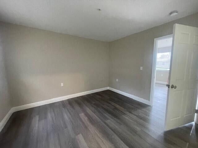 4393 Windsor Avenue 4, West Palm Beach, FL 33407