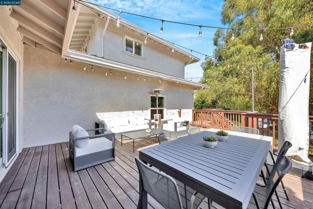 1100 Dunsyre Dr, Lafayette, CA 94549