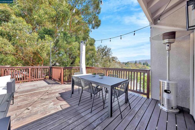 1100 Dunsyre Dr, Lafayette, CA 94549