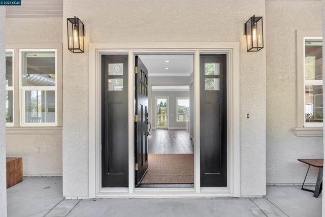 1100 Dunsyre Dr, Lafayette, CA 94549