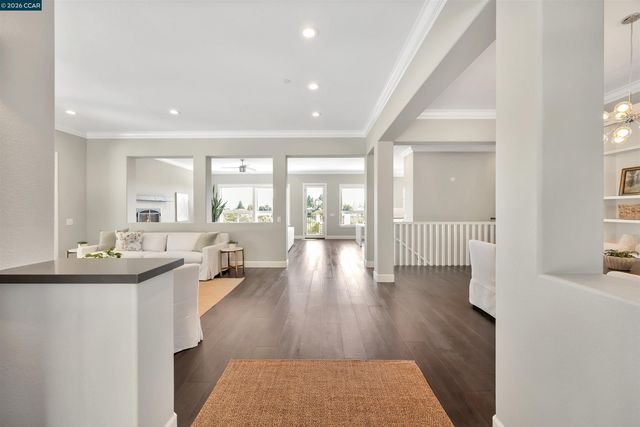 1100 Dunsyre Dr, Lafayette, CA 94549