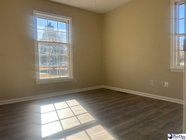 405 E Suena, Florence, SC 29505