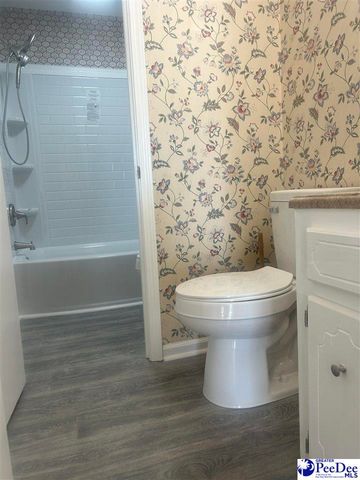 405 E Suena, Florence, SC 29505