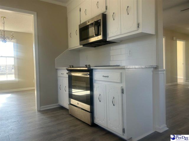 405 E Suena, Florence, SC 29505