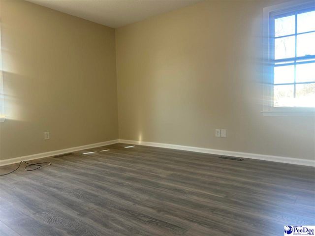 405 E Suena, Florence, SC 29505