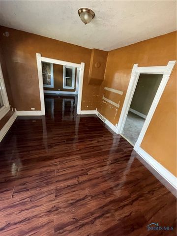 128 & 126 E Plumer Street, Toledo, OH 43605