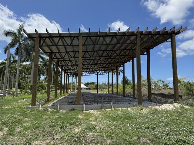 13641 Ficus Tree LN, Bokeelia, FL 33922