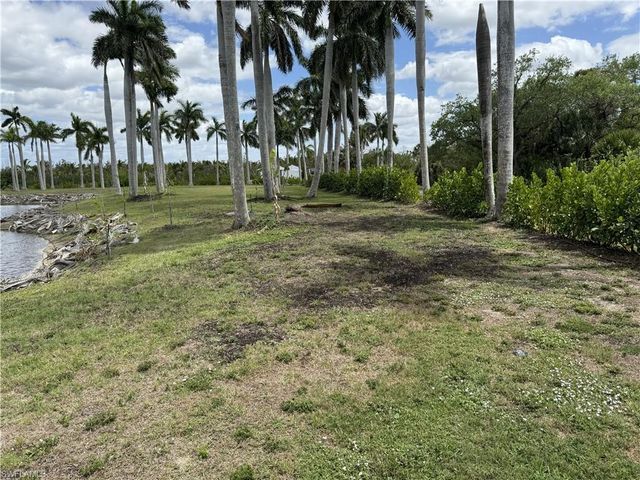 13641 Ficus Tree LN, Bokeelia, FL 33922