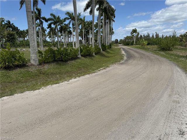 13641 Ficus Tree LN, Bokeelia, FL 33922