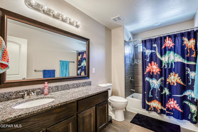 4833 MARK AVIZO Street, El Paso, TX 79938