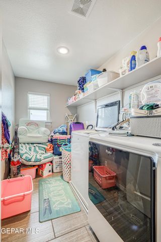 4833 MARK AVIZO Street, El Paso, TX 79938