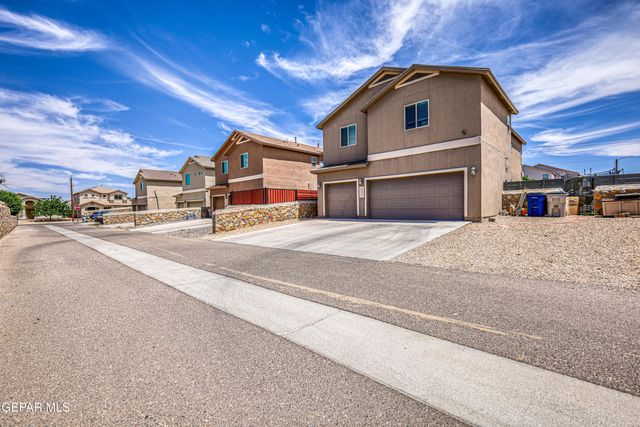 4833 MARK AVIZO Street, El Paso, TX 79938