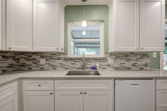 844 Englewood Road, Del City, OK 73115