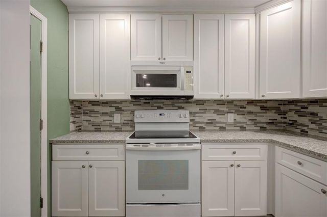844 Englewood Road, Del City, OK 73115