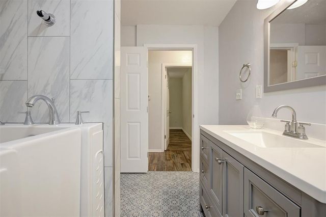844 Englewood Road, Del City, OK 73115