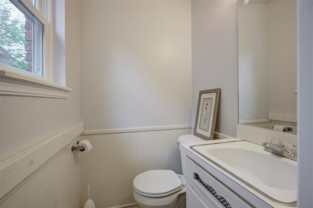 844 Englewood Road, Del City, OK 73115