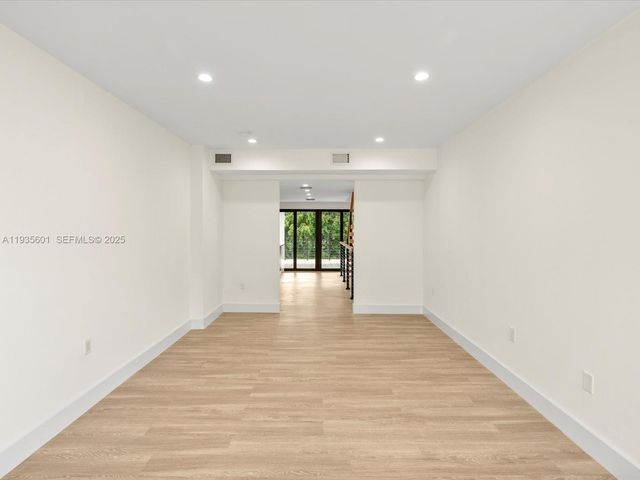 1134 71st St 3, Miami Beach, FL 33141