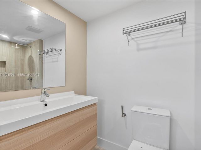 1134 71st St 3, Miami Beach, FL 33141