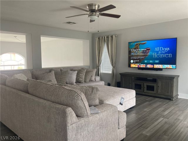 2429 ANTLER POINT Drive, Henderson, NV 89074