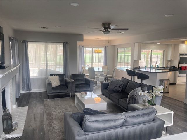 2429 ANTLER POINT Drive, Henderson, NV 89074