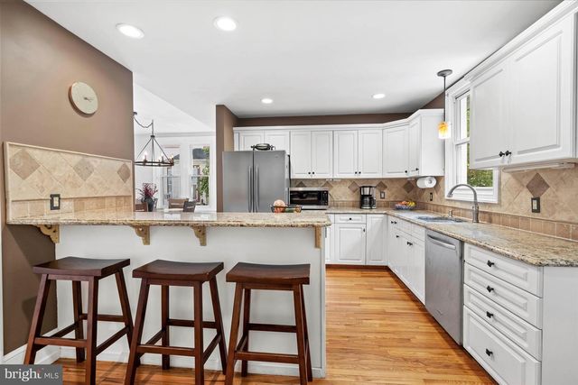 20 MERION AVE, Bryn Mawr, PA 19010