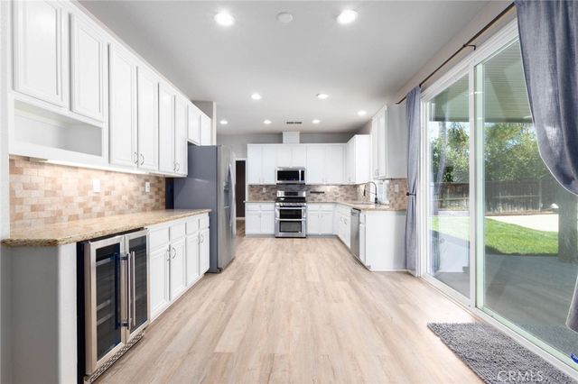 31826 Cypress View Court, Menifee, CA 92584