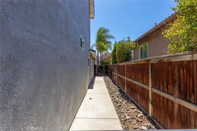 31826 Cypress View Court, Menifee, CA 92584