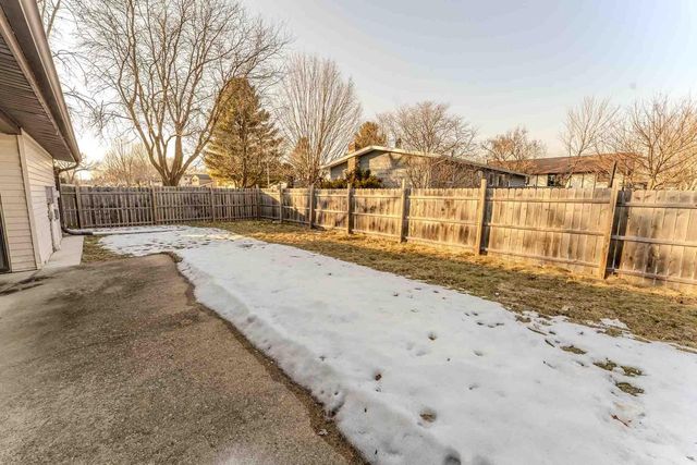 1615 Lakeview Drive, Tomah, WI 54660