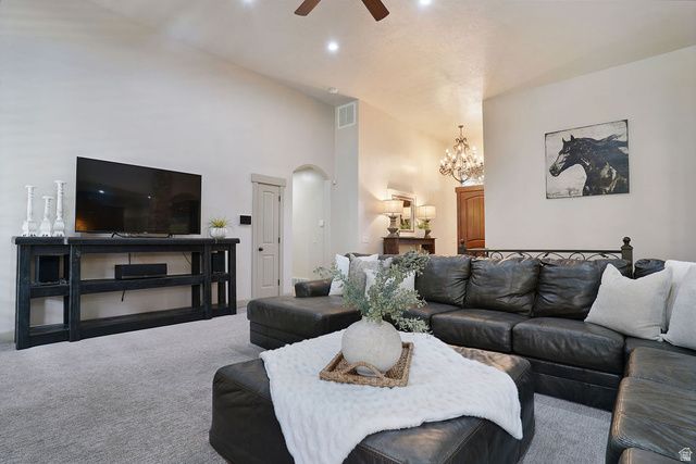 858 E 600 S, Santaquin, UT 84655