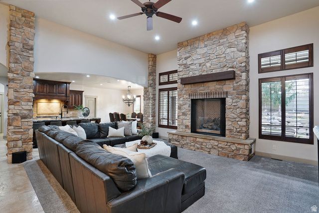 858 E 600 S, Santaquin, UT 84655